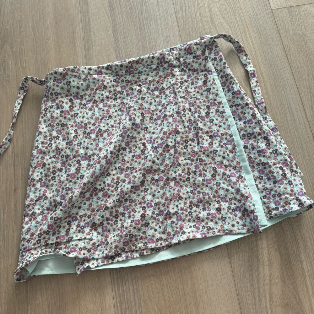 Aritzia Skirt